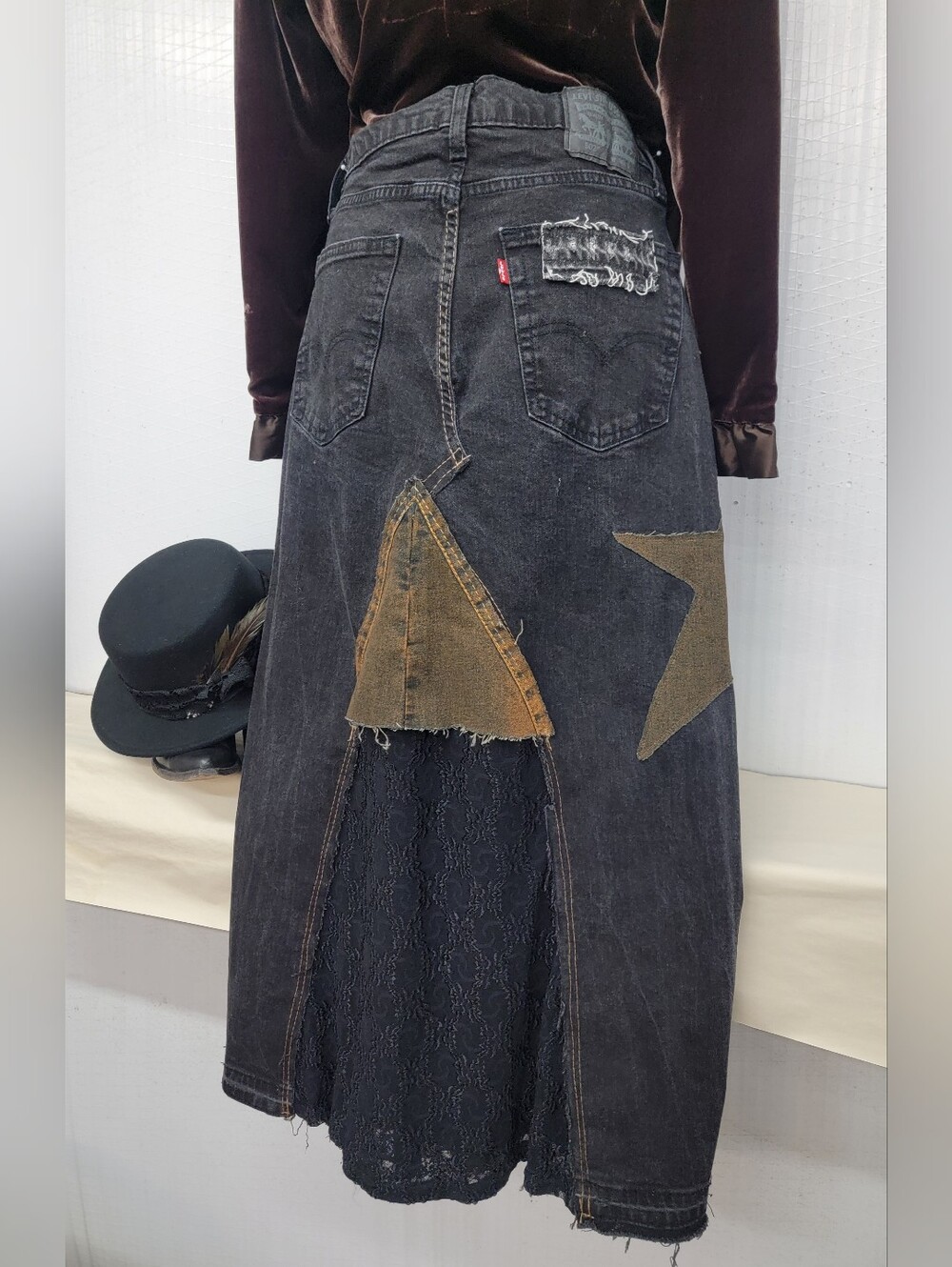 Levi's Maxi Jean Skirt With Johnny Cash - Upcycled - Picture 7 of 12